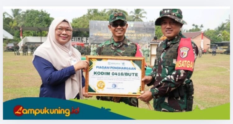 KODIM 0416/BUTE Donasikan Iuran JKN bagi 100 Warga dalam Rangka TMMD ke-129