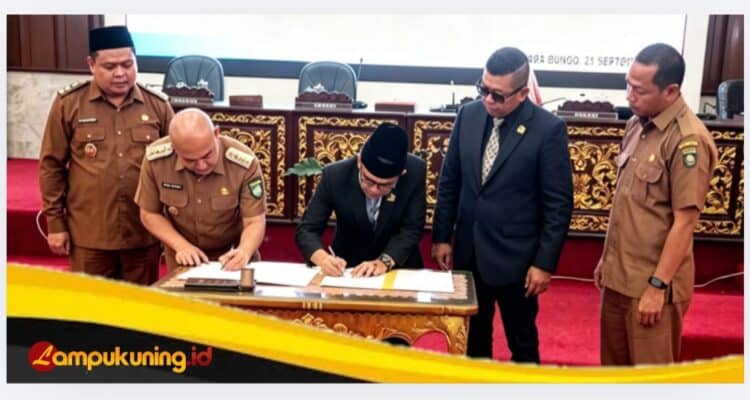DPRD Bungo Gelar Rapur Penandatanganan Nota Kesepakatan Rancangan Perubahan KUA Dan Perubahan PPAS APBD Kabupaten Bungo Tahun Anggaran 2026