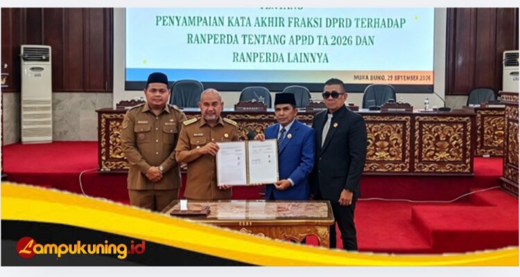 RAPUR4_DPRD_20260929_213601 DPRD Bungo Gelar Rapur Penyampaian Kata Akhir Fraksi Terhadap Ranperda Tentang APBD TA 2026 Dan Ranperda Lainnya