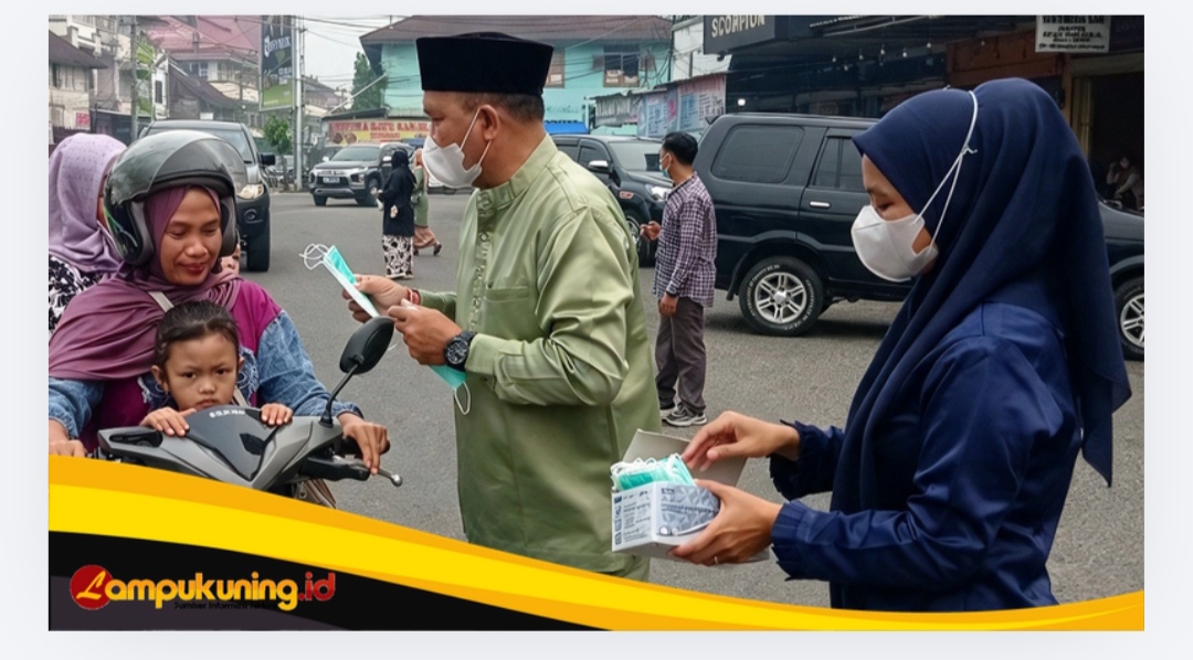 Dinas Kesehatan Bungo Bagikan 1000 Masker Gratis Ke Masyarakat